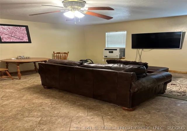 Homes for sale in Madill, OK | 16152 Hull, Madill, OK 73446 | MLS# 2606355