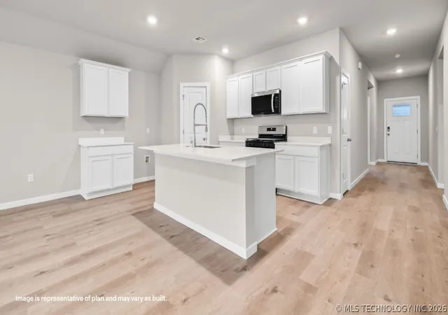 5th image of 2118 E Toledo St, Broken Arrow, OK 74011 | MLS# 2606524