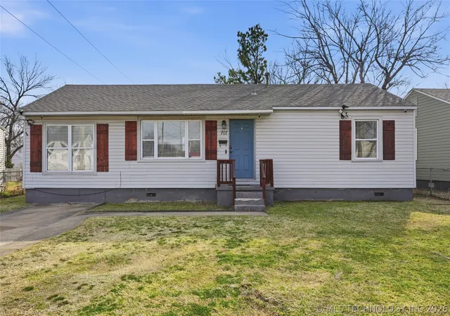 Homes for sale in Tulsa, OK | 707 N 71st Eastavenue, Tulsa, OK 74114 | MLS# 2606427
