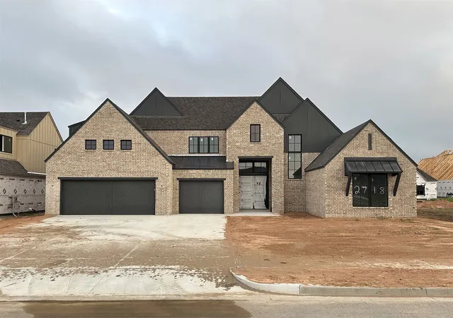 Photo 1 of Single family home for sale at 2718 W S Park Pl, Broken Arrow, OK 74011 | MLS# 2606646 | Listing updated on 2026-09-29
