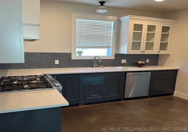 2nd image of 811 Mclish St, Ardmore, OK 73401 | MLS# 2606302