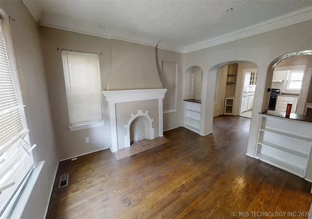 4th image of 855 N Delaware Pl, Tulsa, OK 74110 | MLS# 2606269