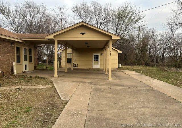 Homes for sale in Fort Gibson, OK | 710 Cavalry St, Fort Gibson, OK 74434 | MLS# 2602122