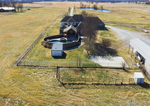 Homes for sale in Oologah, OK | 6501 E 370 Rd, Oologah, OK 74053 | MLS# 2606206