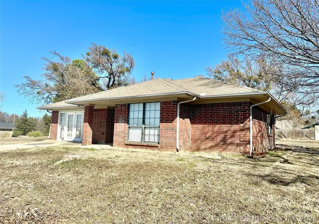 Homes for sale in Ada, OK | 728 N Main, Ada, OK 74820 | MLS# 2606721