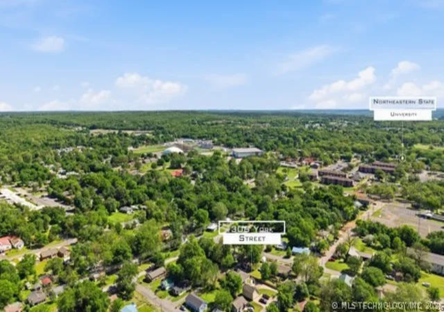 42nd image of 310 York St, Tahlequah, OK 74464 | MLS# 2606806