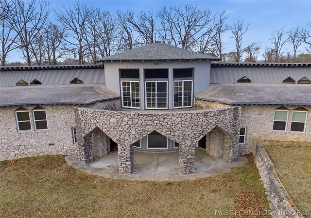 Homes for sale in Sallisaw, OK | 140 W Taylor Dr, Sallisaw, OK 74955 | MLS# 2606520