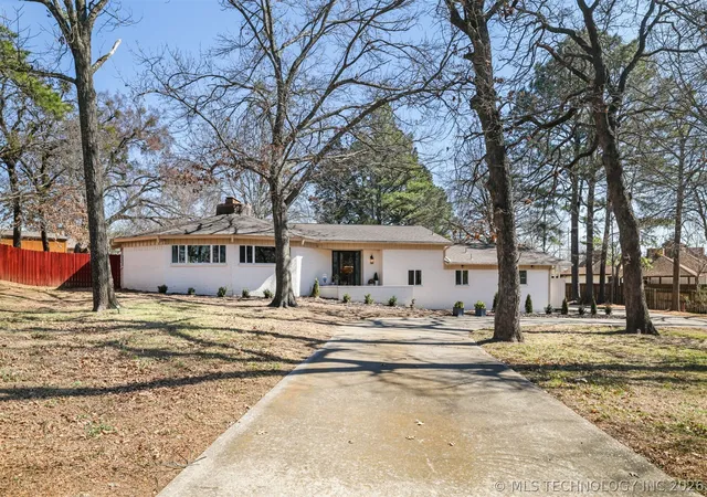 2nd image of 2232 Gershwin Dr, Durant, OK 74701 | MLS# 2606943