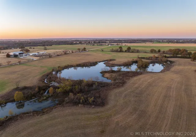 Homes for sale in Afton, OK | 110 E 220 Rd, Afton, OK 74331 | MLS# 2607013