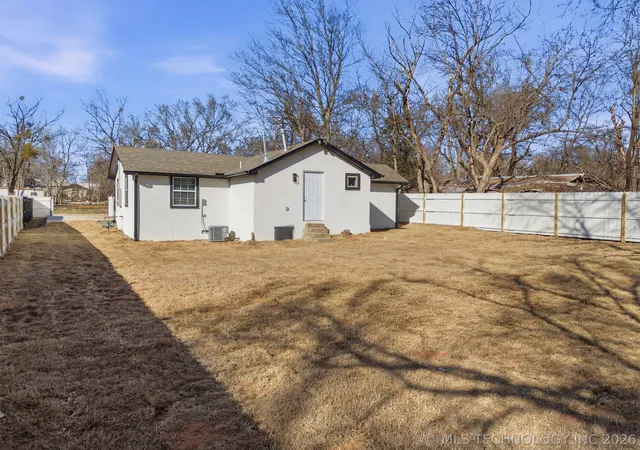 Homes for sale in Tulsa, OK | 6206 W 62nd St, Tulsa, OK 74131 | MLS# 2606744