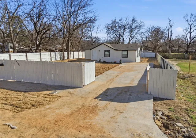 Homes for sale in Tulsa, OK | 6206 W 62Nd St, Tulsa, OK 74131 | MLS# 2606744
