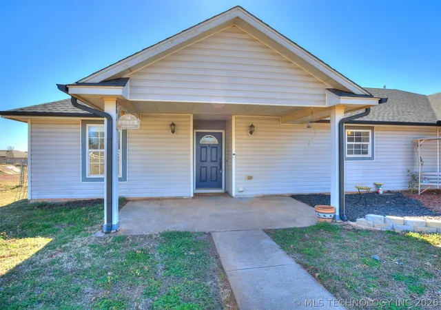 2nd image of 1320 Kristin Ln, Blanchard, OK 73010 | MLS# 2607067