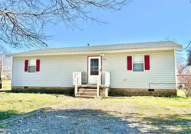 Homes for sale in Stigler, OK | 508 Nw 6th St, Stigler, OK 74462 | MLS# 2606214