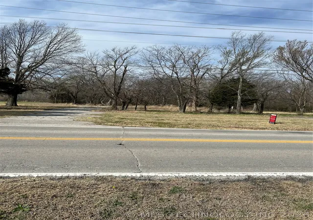 2nd image of 10018 N 145th Ave E, Owasso, OK 74055 | MLS# 2607076