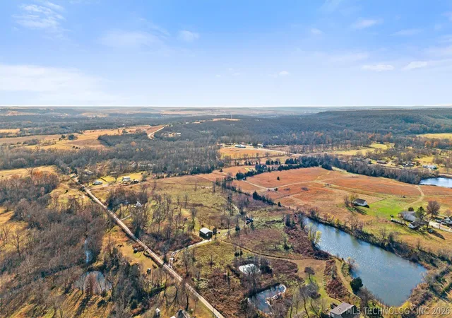 Homes for sale in Bartlesville, OK | 128 2137 Rd, Bartlesville, OK 74003 | MLS# 2606966