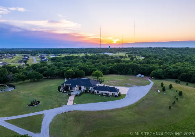 Photo 3 of Single family home for sale at 10286 S 305th East Ave, Coweta, OK 74429 | MLS# 2607038 | Listing updated on 2026-09-17