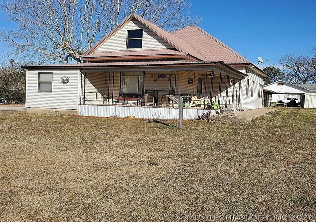 2nd image of 504 S Seminole, Weleetka, OK 74880 | MLS# 2607237