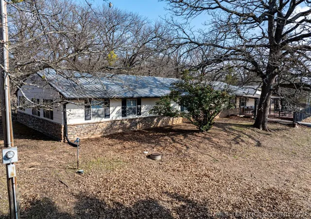 Homes for sale in Kingston, OK | 7386 Sooner Rd, Kingston, OK 73439 | MLS# 2607278