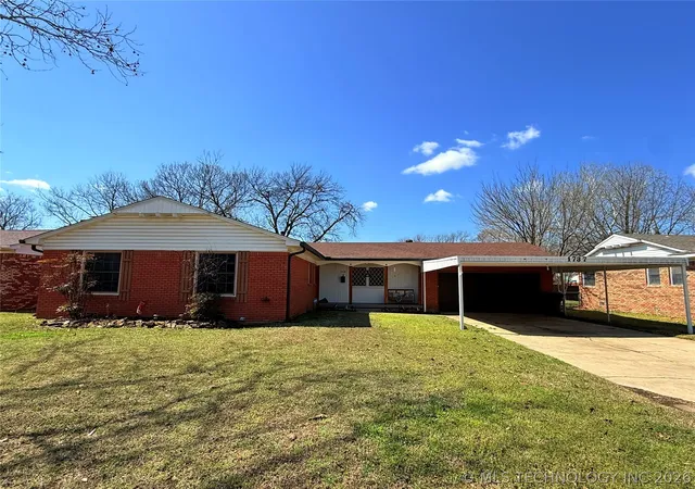 Homes for sale in Ardmore, OK | 1737 Winchester, Ardmore, OK 73401 | MLS# 2607331