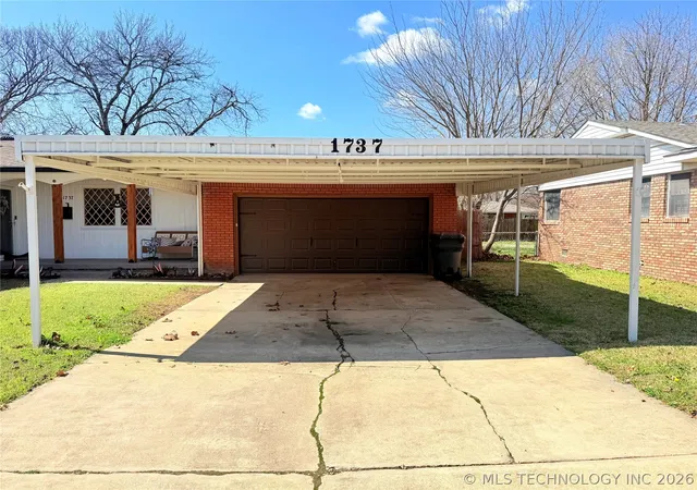 Homes for sale in Ardmore, OK | 1737 Winchester, Ardmore, OK 73401 | MLS# 2607331