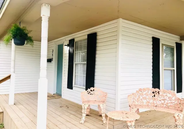 Homes for sale in Tahlequah, OK | 210 W Morgan St, Tahlequah, OK 74464 | MLS# 2607339