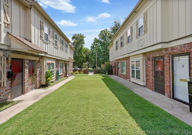 2nd image of 6148 S Madison Pl #6148-A, Tulsa, OK 74136 | MLS# 2607414