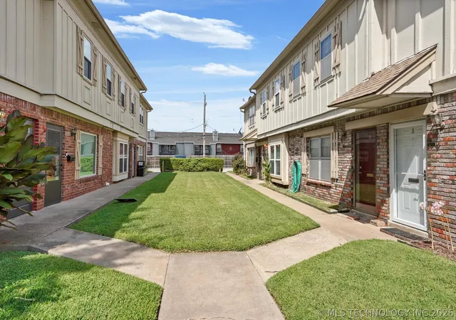 3rd image of 6148 S Madison Pl #6148-A, Tulsa, OK 74136 | MLS# 2607414
