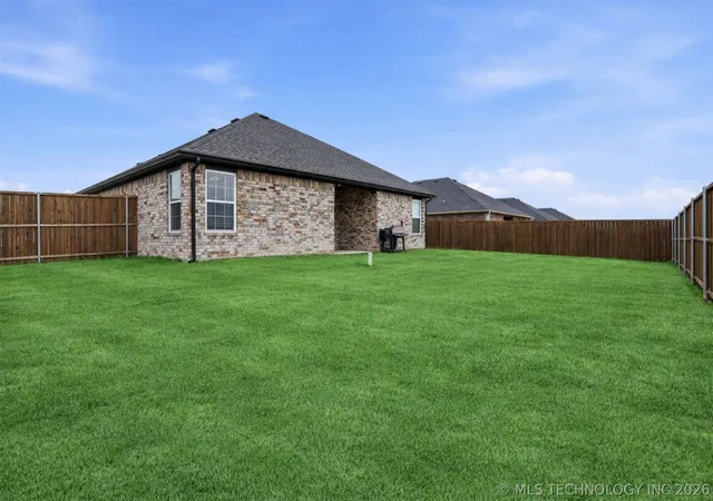 Homes for sale in Durant, OK | 3439 Little John Dr, Durant, OK 74701 | MLS# 2607452