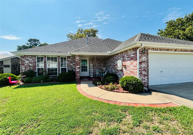 2nd image of 114516 Portside Dr, Eufaula, OK 74432 | MLS# 2607074
