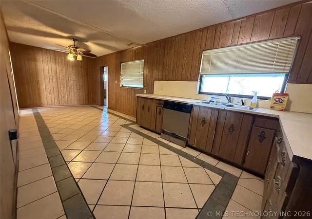 Homes for sale in Ardmore, OK | 45 15Th Nw, Ardmore, OK 73401 | MLS# 2602207