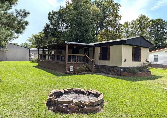 1st image of 105 Circle Dr, Eufaula, OK 74432 | MLS# 2607490