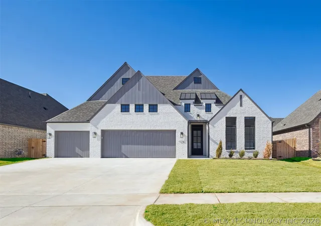 1st image of 6716 S Gardenia Ave, Broken Arrow, OK 74011 | MLS# 2607496