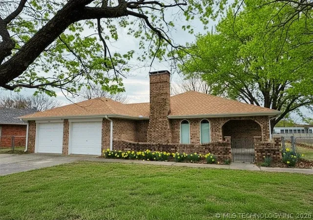Homes for sale in Stratford, OK | 316 Jan Dr, Stratford, OK 74872 | MLS# 2607498