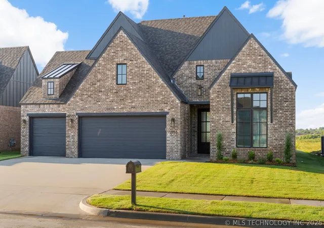 2nd image of 2715 W Van Buren Ct, Broken Arrow, OK 74011 | MLS# 2607507