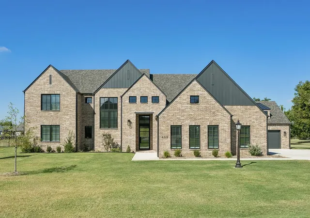Photo 1 of Single family home for sale at 6322 N Wildwood Ln, Owasso, OK 74055 | MLS# 2607517 | Listing updated on 2026-09-16