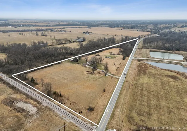 Homes for sale in Inola, OK | 33619 S 4200 Rd, Inola, OK 74036 | MLS# 2607572