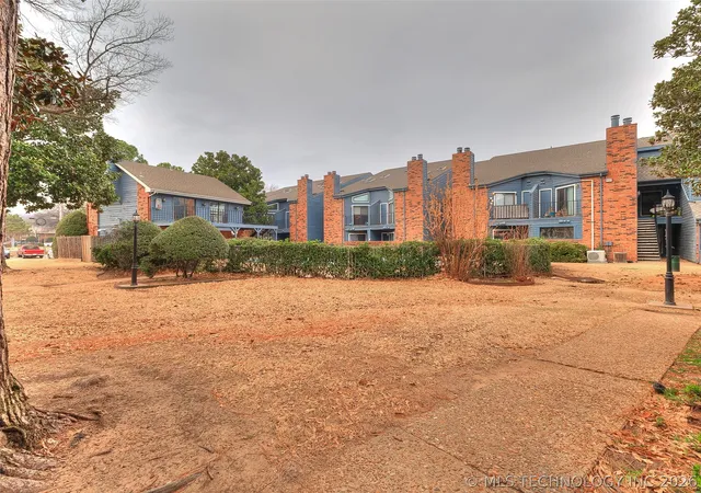 Homes for sale in Tulsa, OK | 6737 S Peoria Ave #C202, Tulsa, OK 74136 | MLS# 2607575