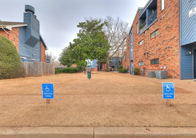 Homes for sale in Tulsa, OK | 6737 S Peoria Avenue, Tulsa, OK 74136 | Houzeo