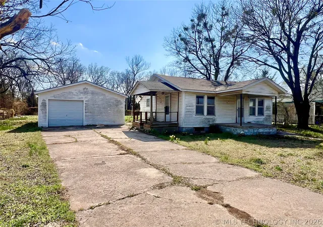 Homes for sale in Ada, OK | 931 W 14Th, Ada, OK 74820 | MLS# 2607489