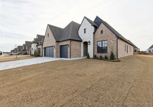 2nd image of 668 E 148th Pl S, Glenpool, OK 74033 | MLS# 2607693