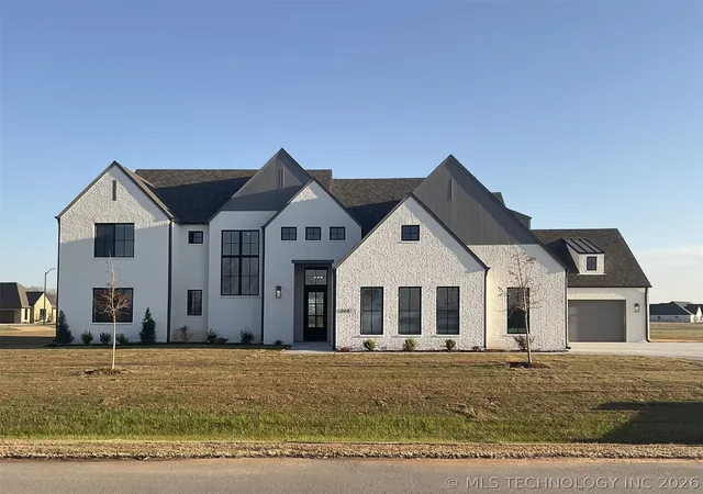 Photo 1 of Single family home for sale at 31411 E Two Socks Dr, Broken Arrow, OK 74014 | MLS# 2607721 | Listing updated on 2026-08-20