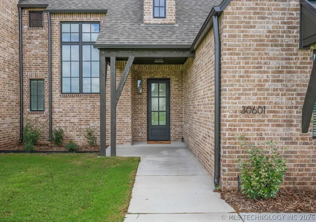 Photo 2 of Single family home for sale at 30601 E 63rd Street S, Broken Arrow, OK 74014 | MLS# 2607735 | Listing updated on 2026-08-20