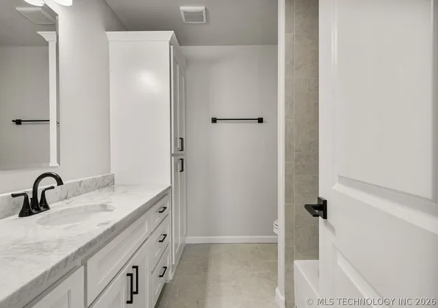 Photo 4 of Single family home for sale at 30601 E 63rd Street S, Broken Arrow, OK 74014 | MLS# 2607735 | Listing updated on 2026-08-20
