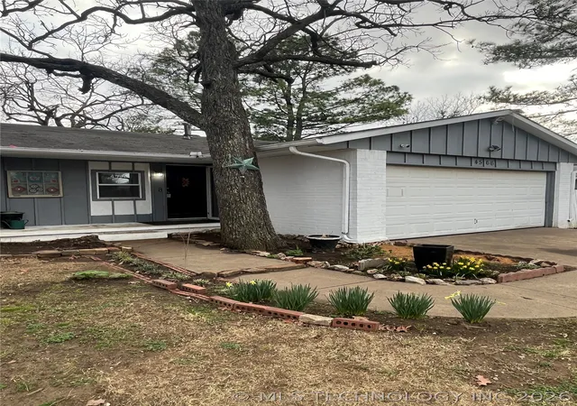 Homes for sale in Tulsa, OK | 4566 W 64th St S, Tulsa, OK 74132 | MLS# 2607839
