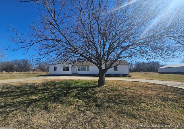 Homes for sale in Claremore, OK | 19271 S 4079 Rd, Claremore, OK 74019 | MLS# 2607960