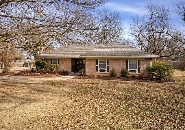 Homes for sale in Hominy, OK | 810 S Wood Ave, Hominy, OK 74035 | MLS# 2607981