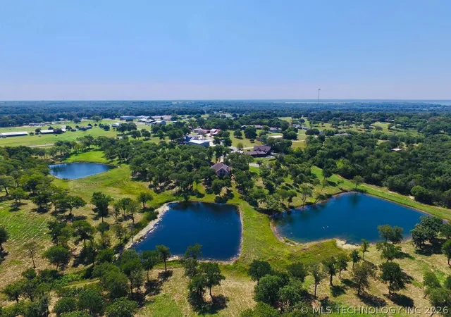 2nd image of 38 Creekside Rd, Kingston, OK 73439 | MLS# 2607991