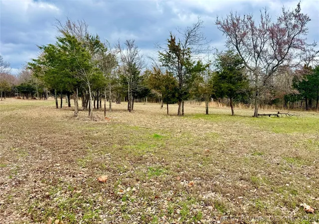 Homes for sale in Webbers Falls, OK | 510023845 S 163Rd St S, Webbers Falls, OK 74470 | MLS# 2607996