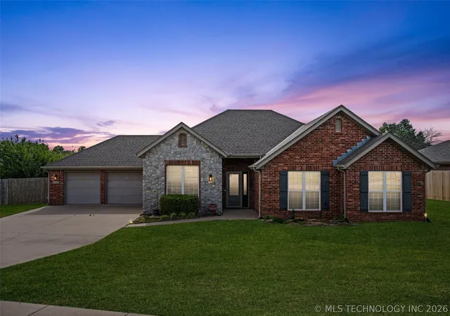 Homes for sale in Bartlesville, OK | 5712 Hazel Rd, Bartlesville, OK 74006 | MLS# 2606762