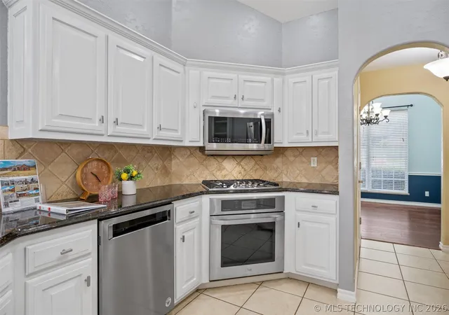 Homes for sale in Bartlesville, OK | 5712 Hazel Rd, Bartlesville, OK 74006 | MLS# 2606762